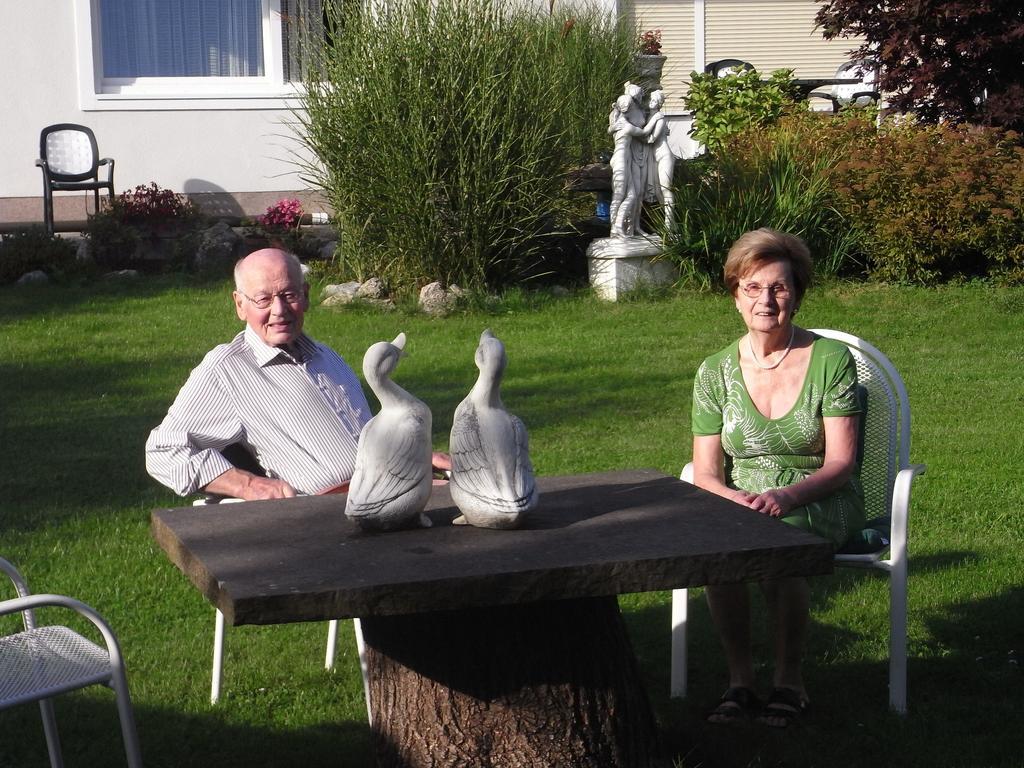 Fruehstueckspension Haus Golker Seeboden Bagian luar foto