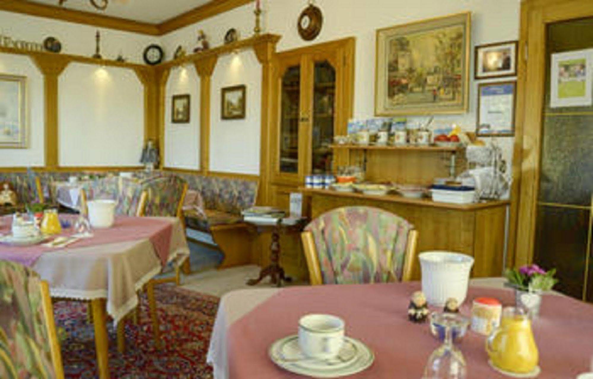 Fruehstueckspension Haus Golker Seeboden Bagian luar foto