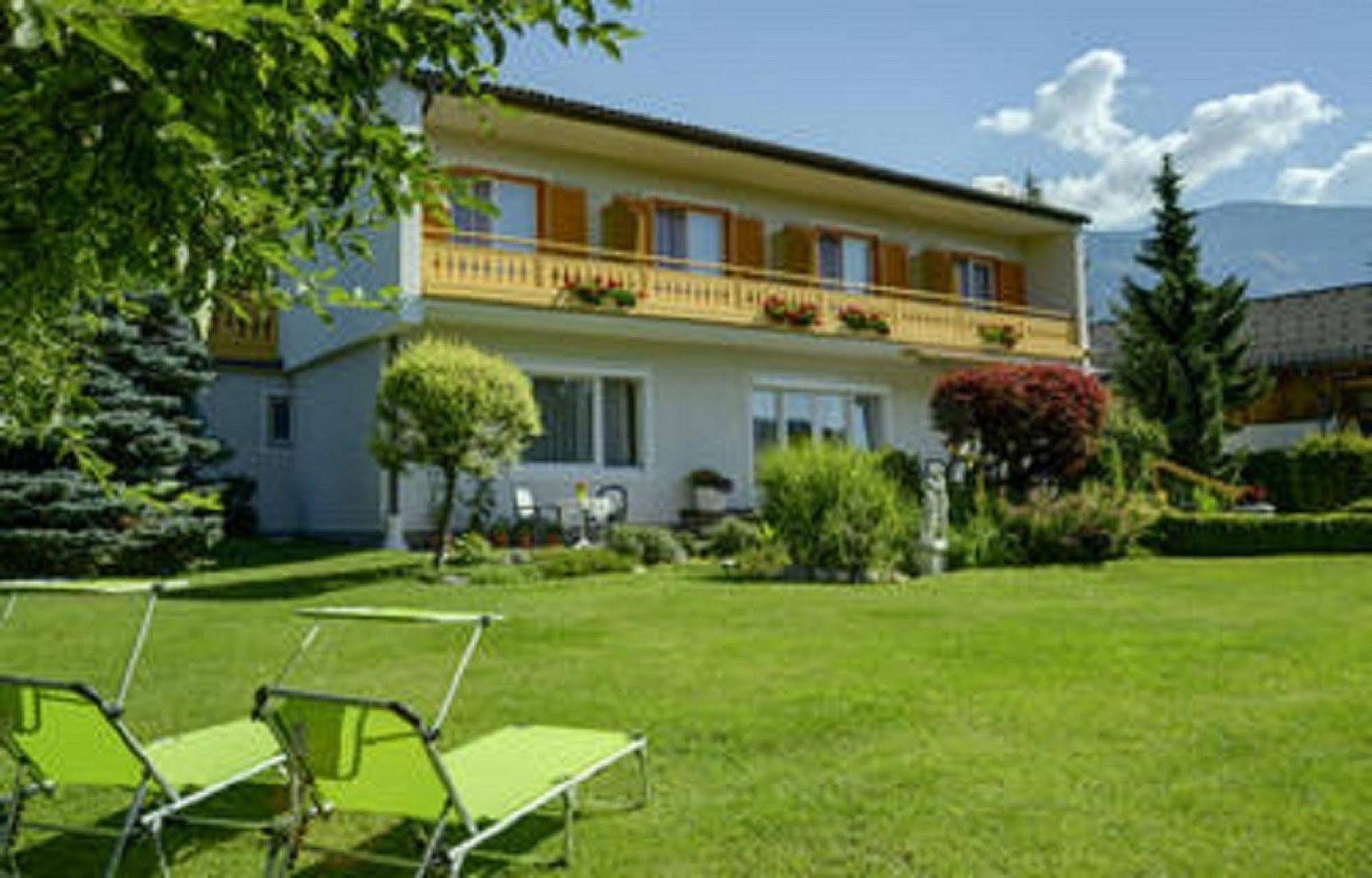 Fruehstueckspension Haus Golker Seeboden Bagian luar foto
